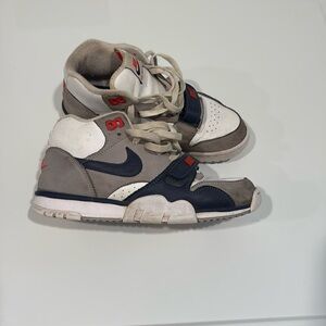 Nike Air Trainer Size 6
